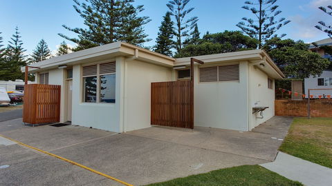 Horseshoe Bay Holiday Park - Darwin Tourism 0