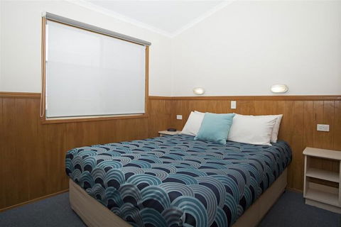 Holiday Haven Swan Lake - Darwin Tourism 1