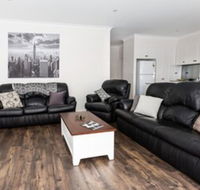 4 Bedroom Inner City Townhouse  Sleeps 9 - Darwin Tourism