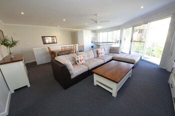 Ocean Shores Unit 11 At South West Rocks - Darwin Tourism 0