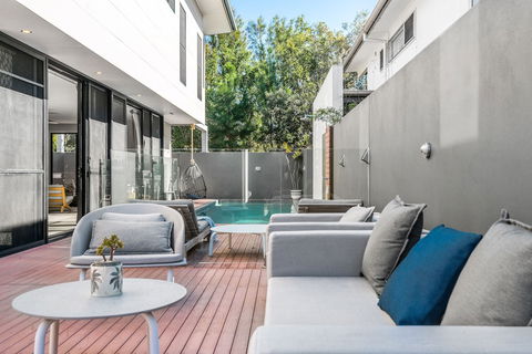 A PERFECT STAY - Catalina's - Darwin Tourism 1