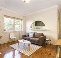 Bright Beachside Curlewis Apartment - Darwin Tourism