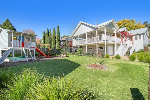 Autumn Home - Our Place At Bright - Darwin Tourism 5