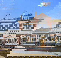 Cygnet Old Bank B  B Cafe  Gift Store - Darwin Tourism