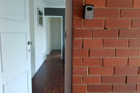 Clayton Apartment - Darwin Tourism 1