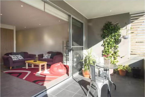 Capel Sound Escapes - Darwin Tourism 0