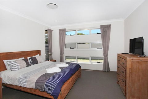 59 Banksia Avenue Coolum Beach Pet Friendly Linen Included 500 BOND - Darwin Tourism 6