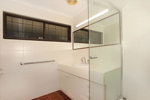 54 Coolum Terrace Coolum Beach - Darwin Tourism 2