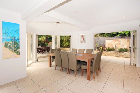 11 Dalmor Court Coolum Beach Pet Friendly Linen Supplied 500 BOND - Darwin Tourism 4