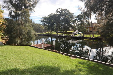 Paradise On The Water - Darwin Tourism 4
