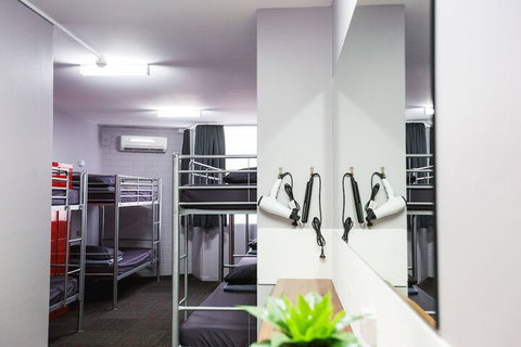 Mad Monkey Backpackers Waterfront - Darwin Tourism 5