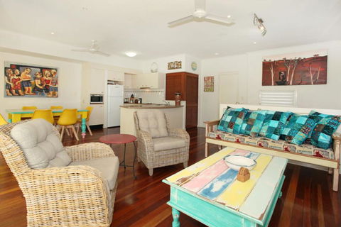 Unit 1 On The Park Coolum Beach - Darwin Tourism 7
