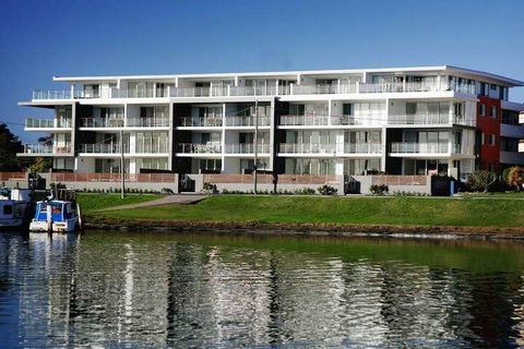 Waterline 202 - Darwin Tourism 1