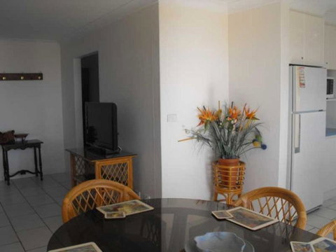 Hi Surf Unit 2 92 Head Street Forster - Darwin Tourism 1
