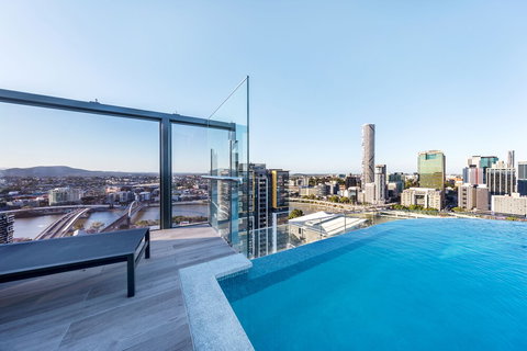 Lucid - Darwin Tourism 3