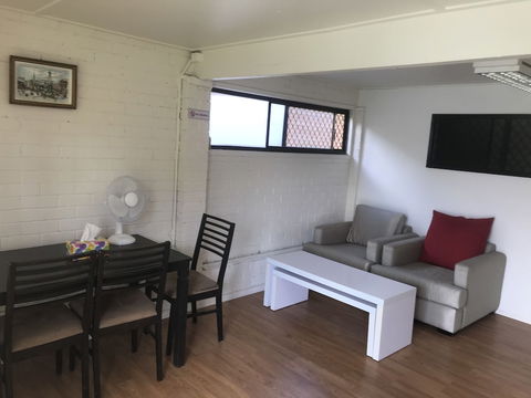 Nerang 66 House - Darwin Tourism 4