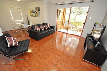 Bal 12 Foy Furnished Apartment - Darwin Tourism 0