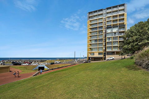 Beau Monde Apartments Newcastle - The York - Darwin Tourism 1