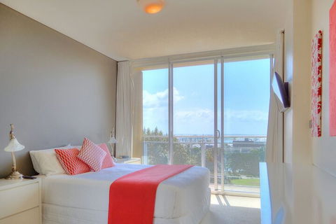 Beau Monde Apartments Newcastle - The York - Darwin Tourism 7