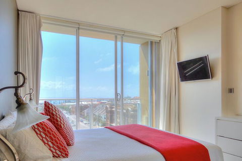 Beau Monde Apartments Newcastle - The York - Darwin Tourism 4