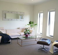 Brand New 4 Bedrooms House - Darwin Tourism