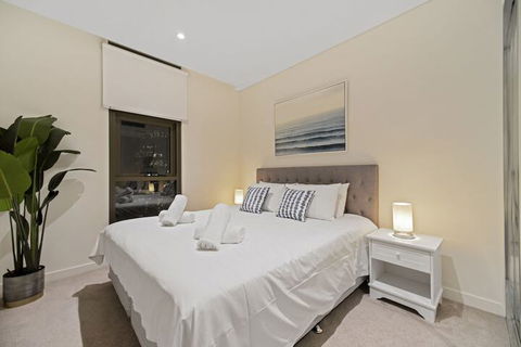 New 2 Bedroom Apt Minutes Walking To Darling Harbour - Darwin Tourism 3