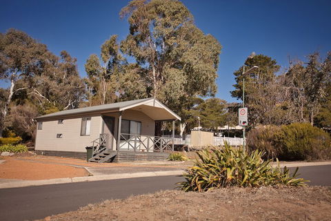 Eaglehawk Holiday Park Canberra - Darwin Tourism 3