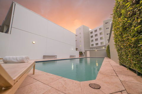 Absolute Riverfront One Bedroom Apartment - Darwin Tourism 3