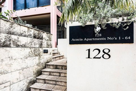 Two Bedroom Apt Next To Perth CBD With Parking. - Darwin Tourism 2