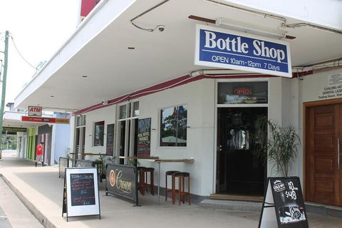 Carlon's Hotel - Darwin Tourism 1