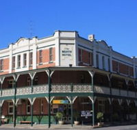 Neath Hotel - Darwin Tourism