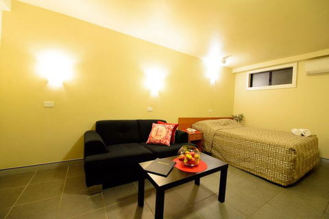 Liberty Plains Motor Inn - Darwin Tourism 7