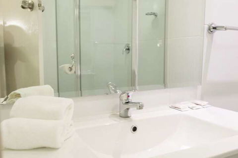Liberty Plains Motor Inn - Darwin Tourism 5