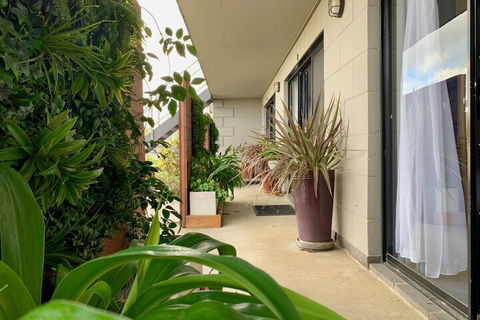 Apollo Bay Waterfront Motor Inn - Darwin Tourism 1