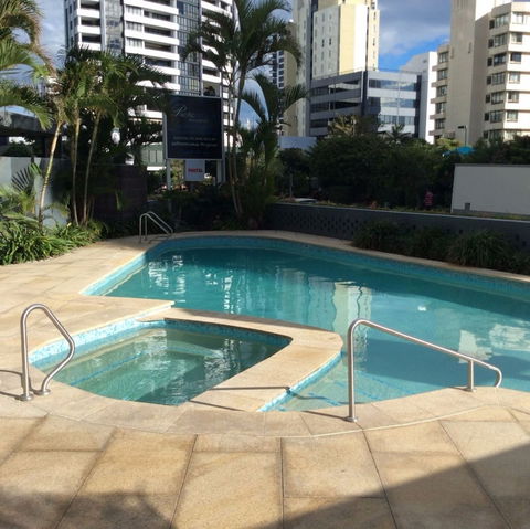 Pacific Resort Broadbeach - Darwin Tourism 3