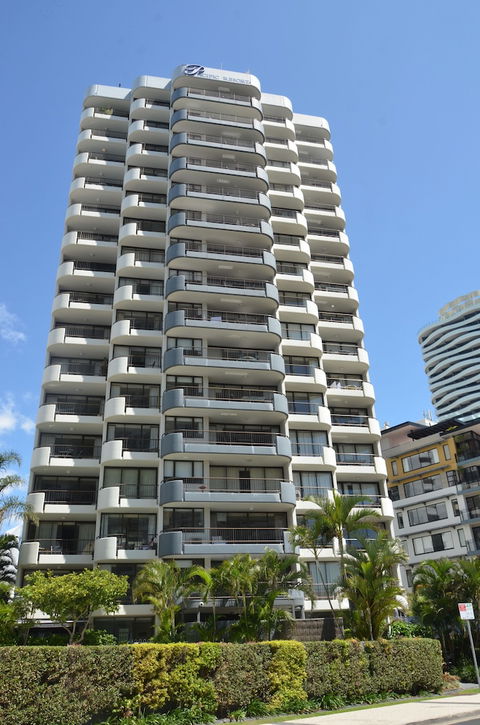 Pacific Resort Broadbeach - Darwin Tourism 0