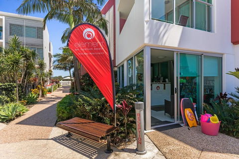 Element On Coolum Beach - Darwin Tourism 0