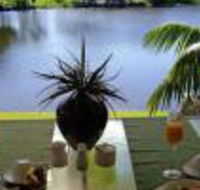 Alexander Lakeside Bed  Breakfast - Darwin Tourism
