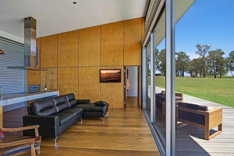 The Longhouse Suite 2 - Darwin Tourism 6