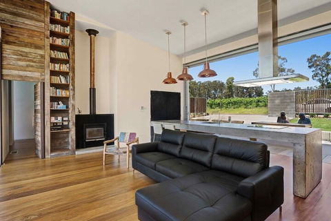 The Longhouse Suite 2 - Darwin Tourism 5