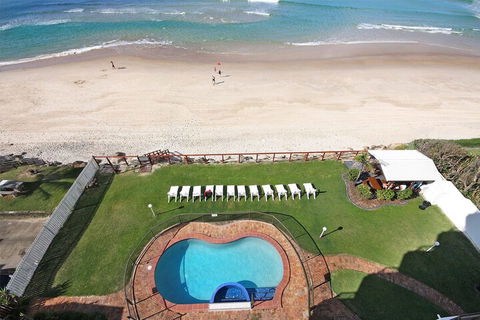 Spindrift On The Beach - Darwin Tourism 2