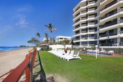 Spindrift On The Beach - Darwin Tourism 0