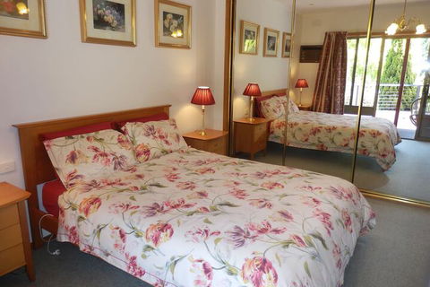 Mast Gully Gardens Bed & Breakfast - Darwin Tourism 4