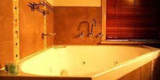 The Keepers Cottages - Darwin Tourism 3