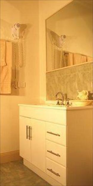 The Keepers Cottages - Darwin Tourism 0