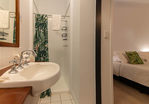 Cape Tribulation Beach House - Darwin Tourism 5