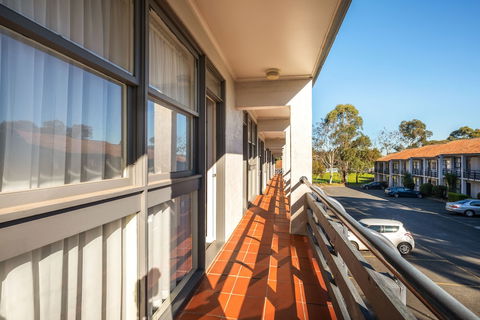 Nightcap At Ferntree Gully Hotel Motel - Darwin Tourism 3