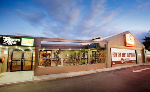 Nightcap At Balaclava Hotel - Darwin Tourism 1