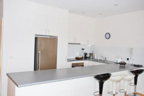 POSITION PERFECT CENTRAL INVERLOCH - Darwin Tourism 5
