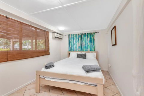 Edge Hill Holiday Home / Cairns - Darwin Tourism 5
